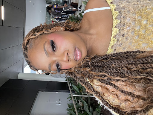 👤